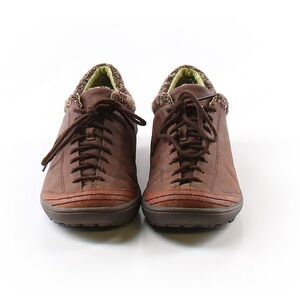 EUC Patagonia Selenite Velvet Brown Hiking Sneaker Shoe Size 7